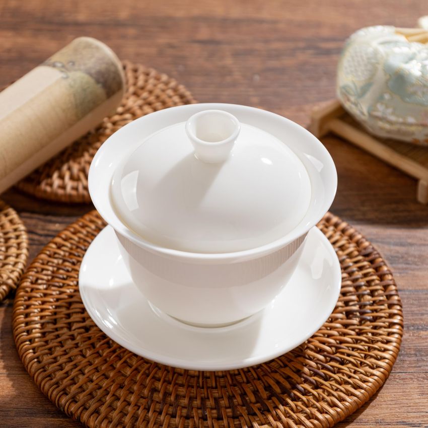 Classic China 6 Oz/ 180ml Gaiwan Tea Bowl Set,Dehua Suet Jade Porcelain Teacup for Brew Kung Fu Tea (White)