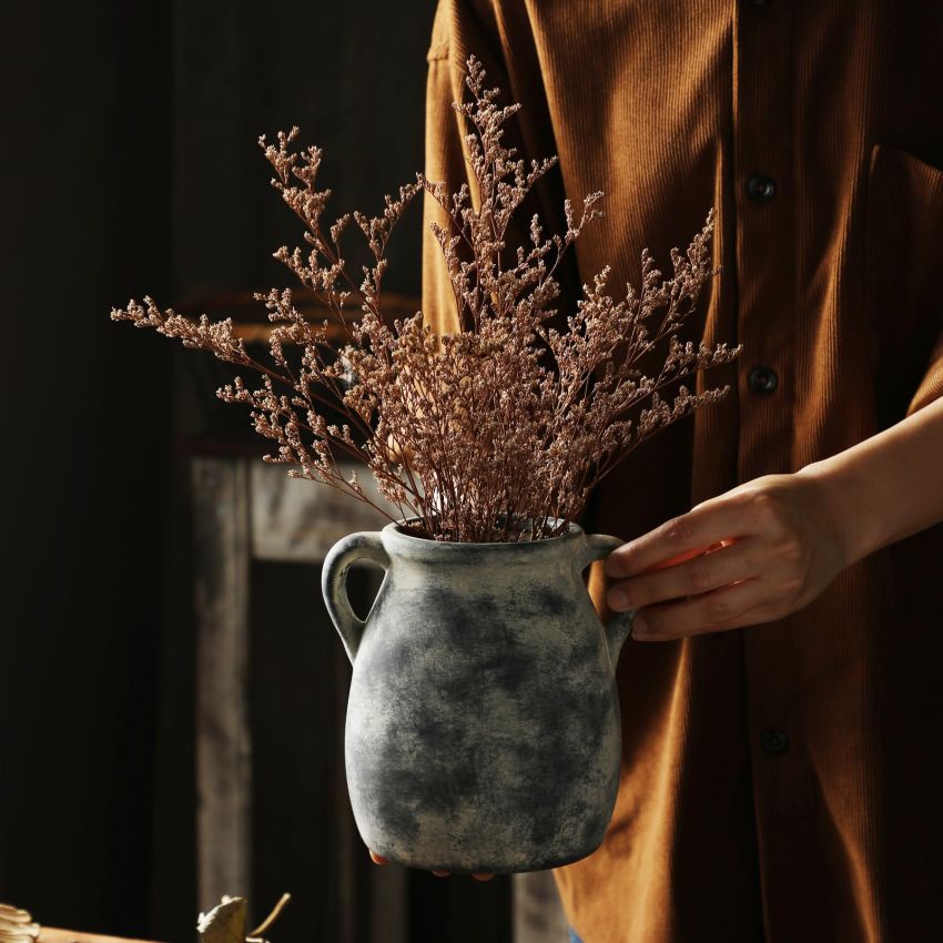 Ceramic Farmhouse Terracotta Vase, Vintage Pampas Grass Vase with 2 Handles, Boho Decor Decorative Vase, Rustic Vase for Home Decor, Living Room, Table, 6 Inch Black Vase