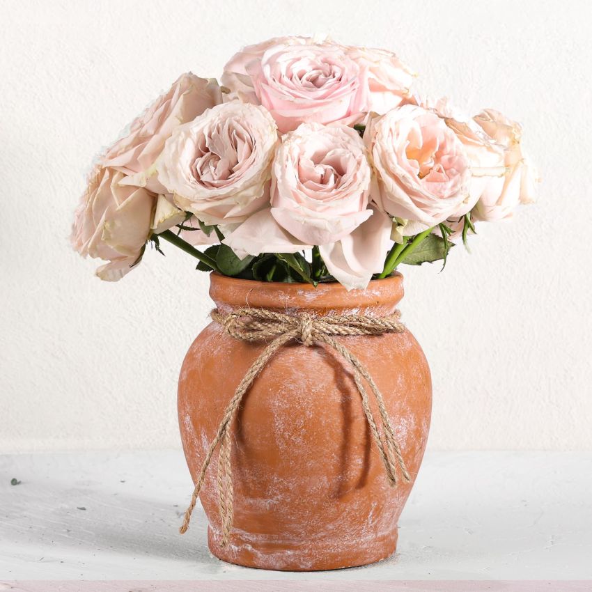 ComSaf Terracotta Rustic Vase - Farmhouse Ceramic Flower Vases, Vintage Home Decoration Vase, Clay Vase, Vase Centerpiece for Table, Vase for Living Room, Bathroom, Shelf Decor, 6.5 Inch, Terracotta
