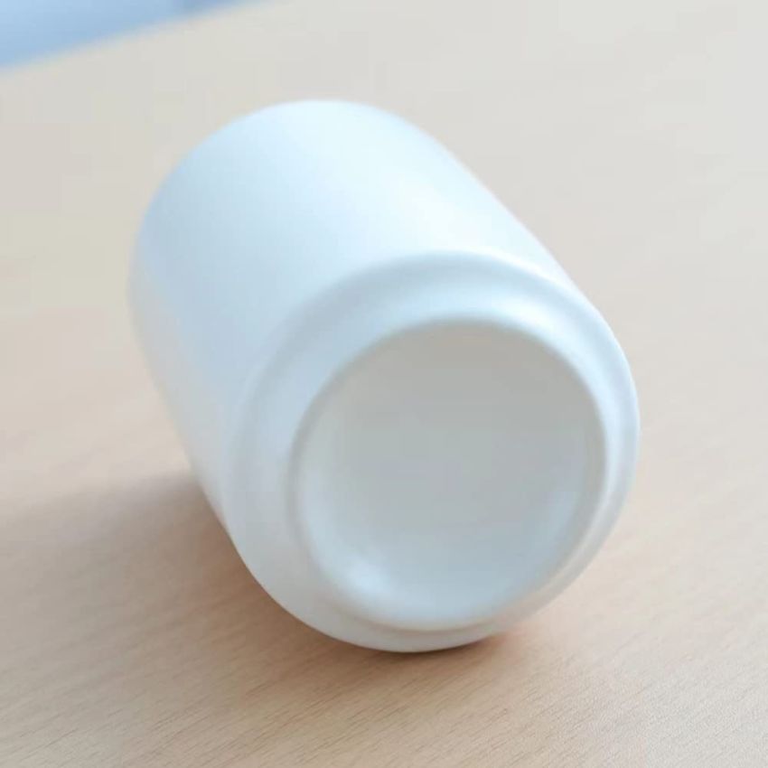 Japanese Simple Black and White Style handleless Ceramic Mug Hotel Teacup Toothbrush Cup Washing Mouth Cup. (White)