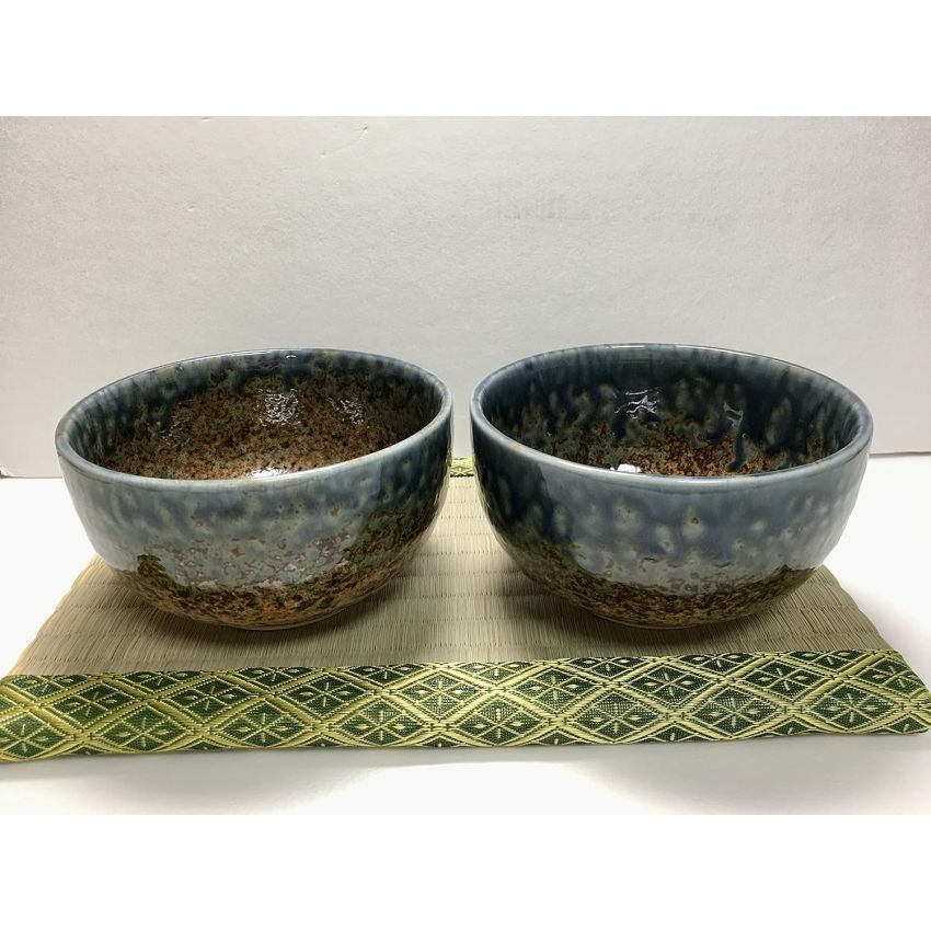 Traditional Japanese Ceramic Bowls, 18.6 Fluid Ounces, Ai Nagashi a Beautiful Combination of Earthy Brown and an Ocean-y Blue Pattern Mino Ware Chawan Set of 2 Made in Japan 54522
