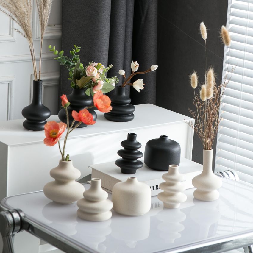 White Bud Vases, Small Ceramic Vase Set of 5, Mini Pottery Vases for Flowers, Decorative Vases for Home Modern Decor, Boho Decor, Chic Vases for Living Room Dining Table Shelves