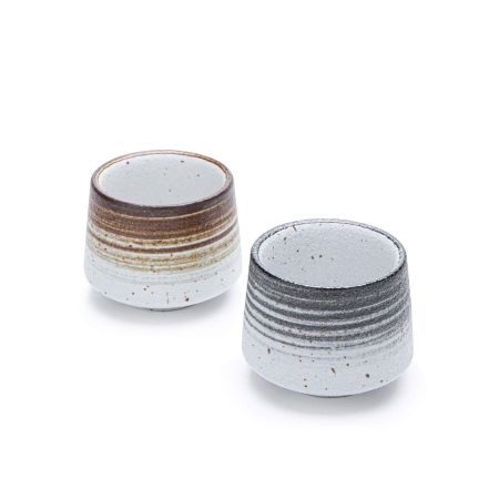TANG PIN Handcrafted Ceramic Tea Cups Chinese Kung Fu Tea Cup Set of 2, Coffee Mugs for Cappuccino, Ceramic Sake Cups, 6 OZ (Black & Brown)
